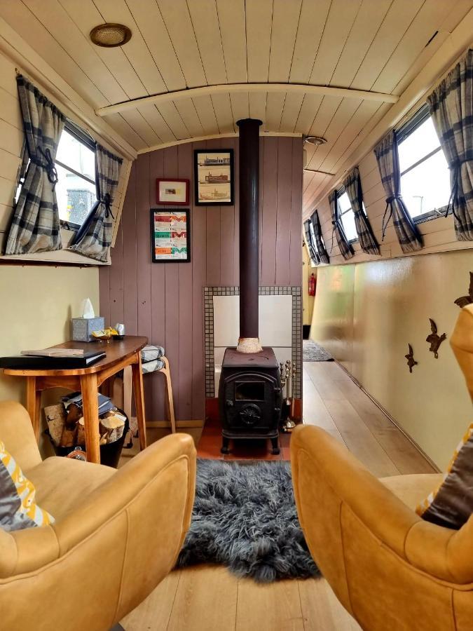 New 2022! Fixed Stay Characterful Narrowboat At The Kelpies, Marigold Sunset フォルカーク エクステリア 写真